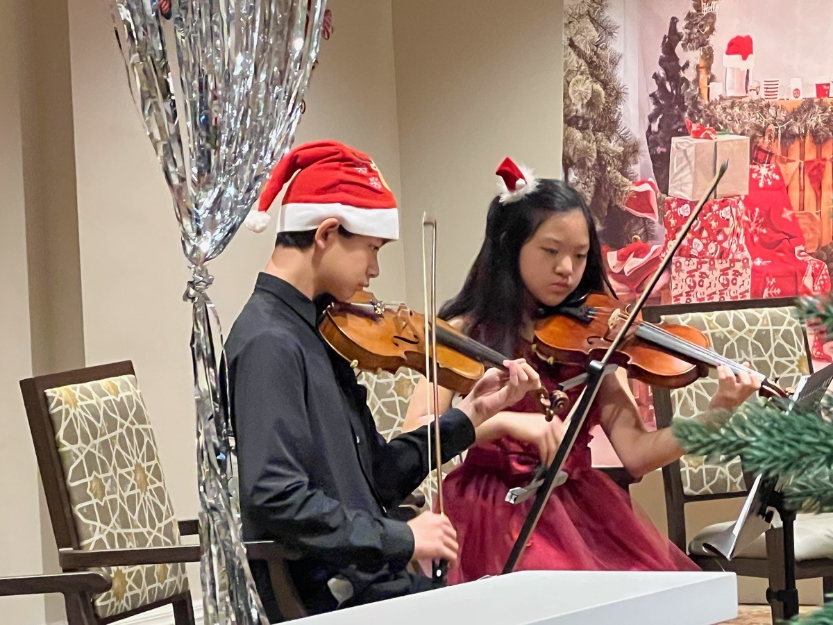 Aston Gardens at Parkland Commons Christmas Concert